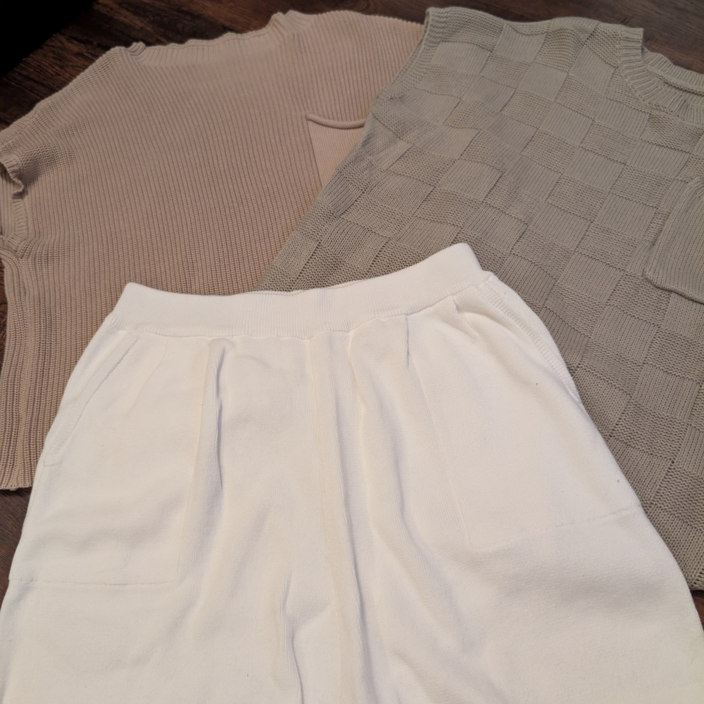Brand New Women's Large Two Possible Outfits Amazon Sweater Knit Tops $45 Retail
